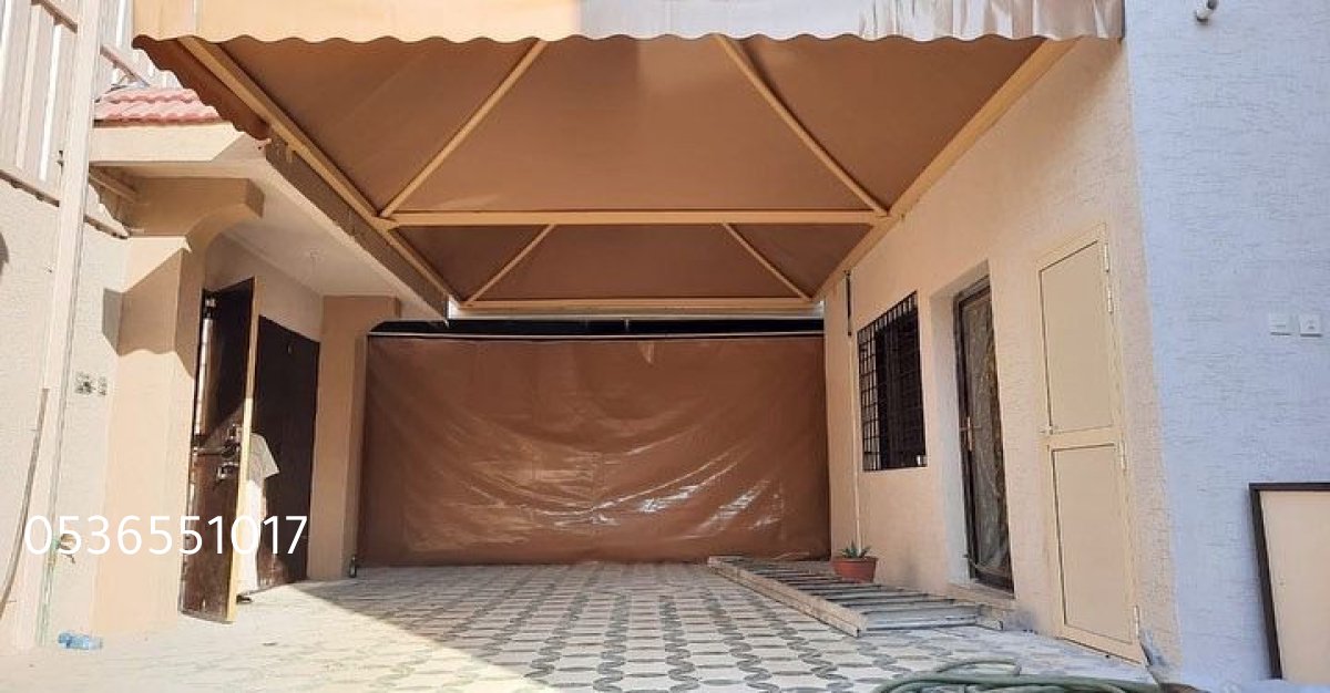 تركيب مظلات سيارات متحركة كهربائية في الرياض مع نظام فتح وإغلاق تلقائي