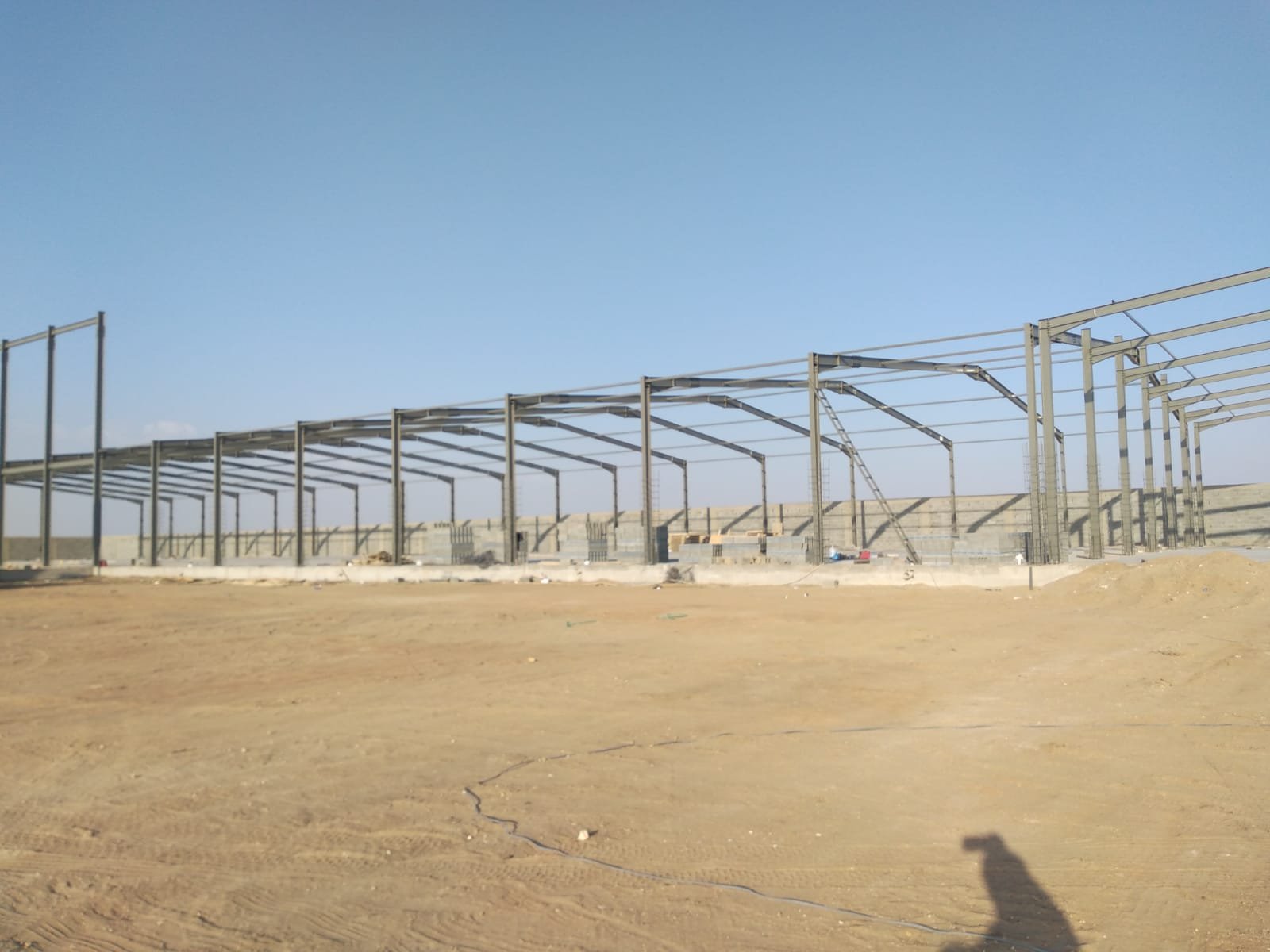 مقاول هناجر الرياض تركيب وتصميم هناجر حديد بأعلى جودة وأفضل الأسعار التنافسية، مع ضمان متانة وسرعة التنفيذ لجميع المشاريع الصناعية والتجارية.